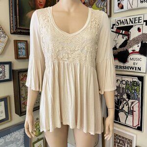 Torrid Off-White Super Soft Knit Lace Detail Wide Neck Tunic Size 3